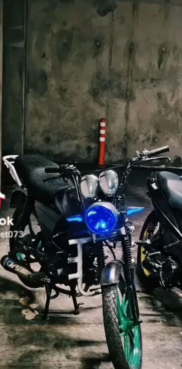Вилки: Moto Minsk mator super vəziyyətdədi işləməyi bəzi problemləri var