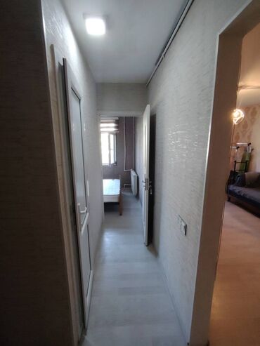 Uzunmüddətli kirayə mənzillər: 8 km. Neftcilər metronun yanı 2 otağa düzəlmə mənzil əşyalı kirayə — 3