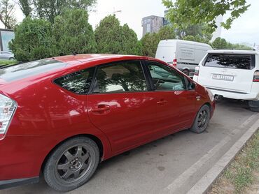 Toyota: Toyota Prius: 2006 г., 1.5 л, Автомат, Гибрид, Универсал