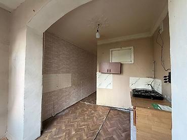 ev lahiyesi: Bakı, 3 otaqlı, Köhnə tikili, 50 kv. m — 10