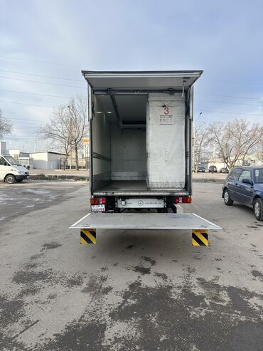 Легкий грузовой транспорт: Легкий грузовик, Mercedes-Benz, Стандарт, 3 т, Б/у at lalafo.kg — 9 Легкий грузовой транспорт: Легкий грузовик, Mercedes-Benz, Стандарт, 3 т, Б/у — 9