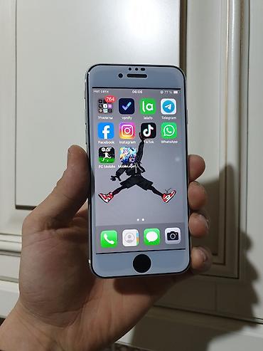 IPhone SE 2020, Новый, 64 ГБ, Белый, Защитное стекло, Чехол, 100 %