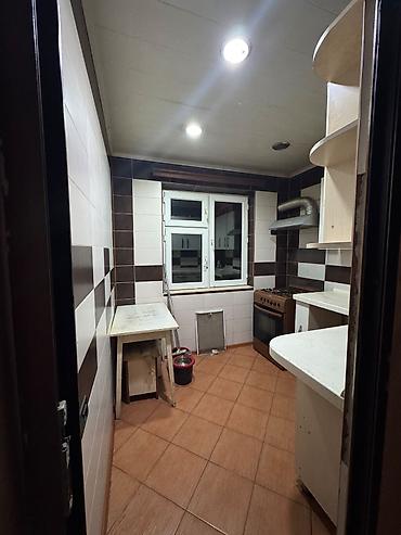 mida satilan evler: Sumqayıt, 1 otaqlı, Köhnə tikili, 30 kv. m — 8