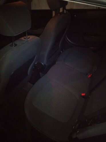 Hyundai: Hyundai i20: 1.3 l | 2010 il Hetçbek — 6