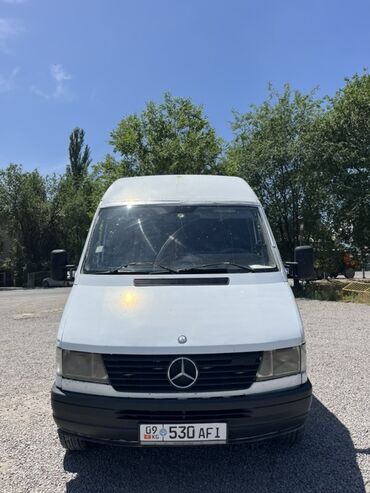 машина для перевозки: Жеңил жүк ташуучу унаа, Mercedes-Benz, Стандарт, 3 т