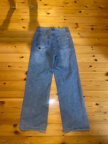 Cinslər: Məhsul: Qadın/Unisex denim şalvarlar (2 model) 1) Açıq mavi džins - — 2