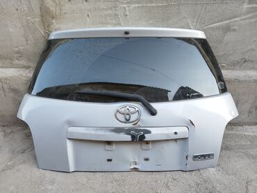 Крышки багажника: Крышка багажника Toyota 2003 г., Б/у, цвет - Серебристый,Оригинал