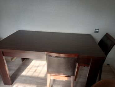 zal üçün asma tavanlar: Mətbəx üçün, Açılmayan, Dördbucaq masa, 2 stul