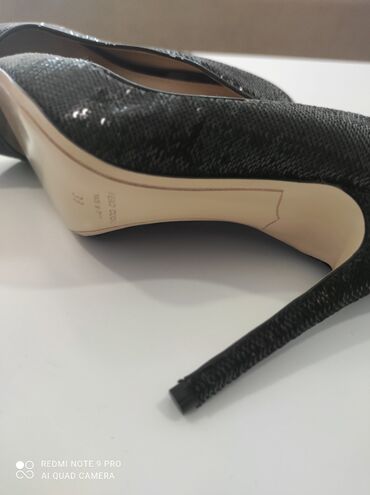одноразки в италии купить в Кыргызстан | MAZDA: Обувь Италия, новое .
размер 38-39