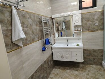 Həyət evləri və villaların satışı: Mehdiabad qəsəbəsində 5 sotda 3 mərtəbələri,7 otaqlı ev satılır — 23