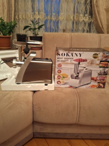 Ət çəkən maşınlar: Ət çəkən maşın Sokany, 2400 Vt