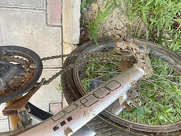 velosiped 20 lük: Salam ikisi 35azn,20lik velosipedin herseyi var yüngül xerckeri var — 6