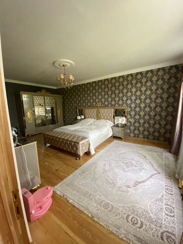 Köhnə tikili: Gəncə, 6 otaqlı, Köhnə tikili, 3 kv. m — 4