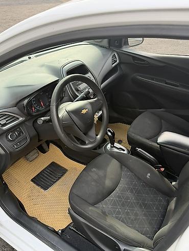 genesis 90: Chevrolet Spark: 2021 г., 1 л, Автомат, Бензин, Хэтчбэк — 7
