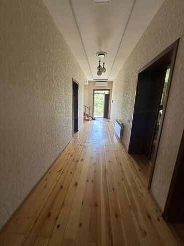 Həyət evləri və villaların satışı: 7 otaqlı, 144 kv. m, Orta təmir — 26