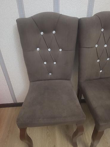 dam ortuyu: Qonaq otağı üçün, İşlənmiş, Açılan, Dördbucaq masa, 8 stul — 2