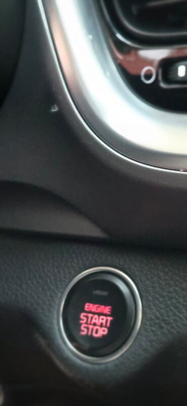 Kia: Kia Stonic: 2018 г., 1.4 л, Бензин, Универсал — 14