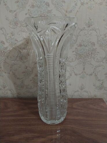 ваза стеклянная прозрачная высокая без узора: Güldan.Götürmək Nəsimi metrosundan
