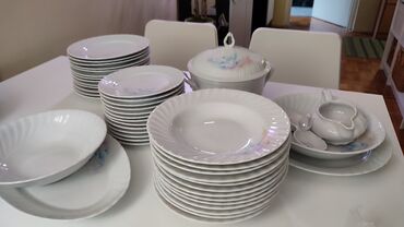Kompleti posuđa: Vintage, veliki, porculanski servis za ručavanje potpuno nov — 10
