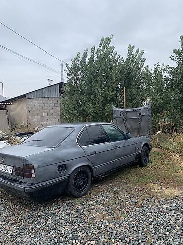 BMW 5 series: 1992 г., 2 л, Механика, Седан