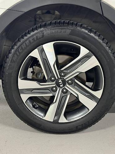smart: Kia Sorento: 2020 г., 1.6 л, Автомат, Гибрид, Кроссовер — 5