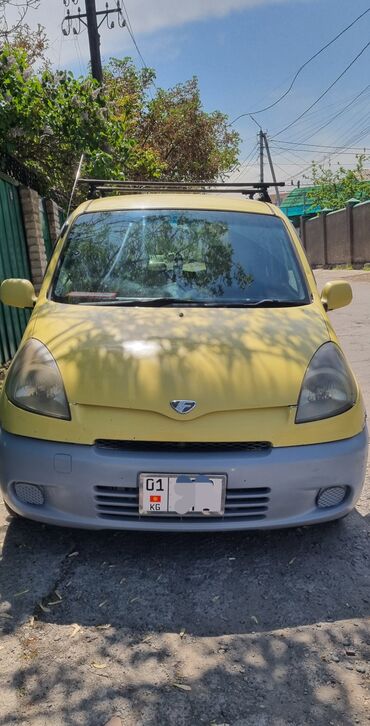 Toyota: Toyota Funcargo: 2001 г., 1.3 л, Автомат, Бензин