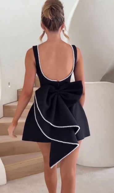 Haljine: Akcija haljina i garderobe 🔥🔥
sve po 1600 din na lalafo.rs — 1 Haljine: Akcija haljina i garderobe 🔥🔥
sve po 1600 din — 1