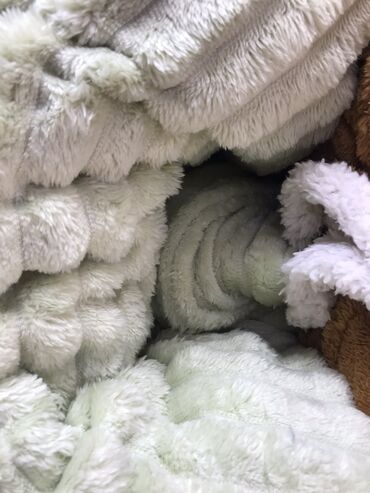 Одеяла и пледы: Плед, Китай, Новый, Шерсть, Все сезоны, Зима, Лето, Двусторонний, Плюшевый, Светящийся — 30