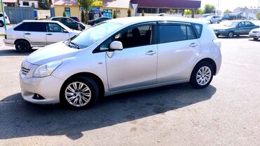 Toyota: Toyota Verso: 2010 г., 1.8 л, Автомат, Бензиновая, Минивэн — 5