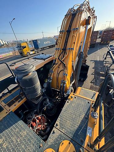 Экскаваторы: Экскаватор, 2020 г., Гусеничный — 8