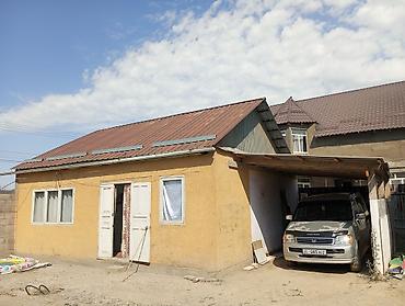 дом 110 квартал: Срочно продаю 2-этажный дом 10*8. в Хайтек стиле, +времянка.общий — 2