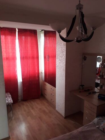 Köhnə tikili: Bakı, 8-ci kilometr, 2 otaqlı, Köhnə tikili, m. Qara Qarayev, 45 kv. m — 5