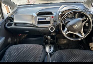 фит абхазия: Honda Fit: 2009 г., 1.3 л, Вариатор, Бензин