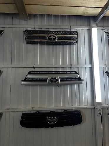 Решетки радиатора: Решетка радиатора Lexus 2005 г., Б/у, Оригинал — 5