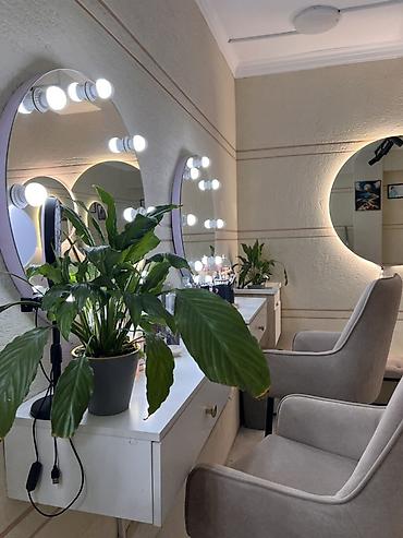 парикмахер колорист: : Для визажиста, 18 м², В бизнес центре, Действующий, С оборудованием — 3
