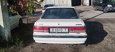 Транспорт: Mazda 626: 1990 г., 2 л, Механика, Бензин, Седан — 3