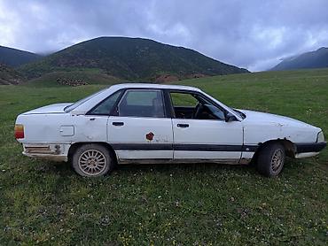 bmw рул: Audi 100: 1989 г., 0.2 - engine capacity л, Кол менен иштөөчү, Седан — 3