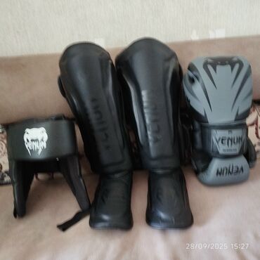 İdman dəstləri: Venum dəst. Təzə kimidi az işlənib səliqəli işlənib. Əlcək-30m, Fut 40 — 5