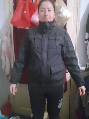 Zimske jakne: Ženske zimske jakne – više modela i veličina 1) Siva prošivena jakna — 10