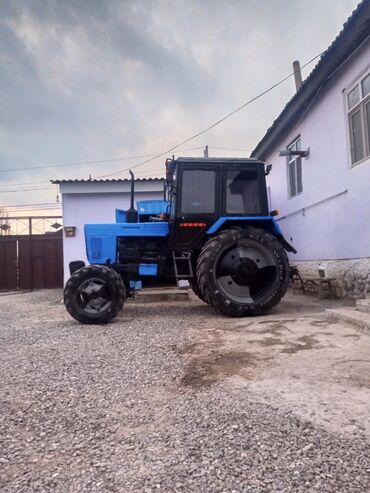 Traktorlar: Traktor Belarus (MTZ) 82,1, 1978 il, 82 at gücü, motor 3.7 l, İşlənmiş — 2