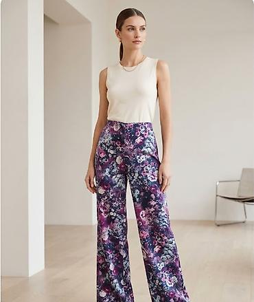 zvonaste pantalone: Pantalone zvoncare sa floralnim printom vel.M/L Pojas /lastis — 1