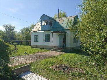 продаю дом в кызыл аскере: 30 м², 3 комнаты, Старый ремонт
