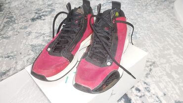 б у мужская спортивная обувь: Мужские кроссовки, 42, Nike, Б/у, цвет - Красный, Самовывоз