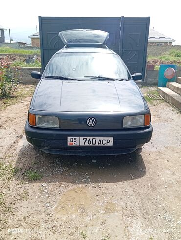 б4 пассат: Volkswagen : 1990 г., 1.8 л, Механика, Бензин, Универсал