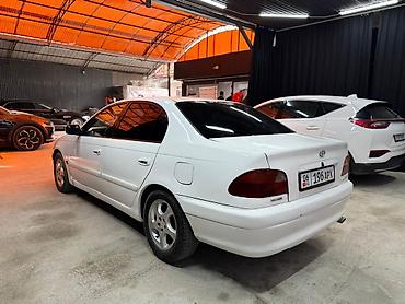 Toyota: Toyota Avensis: 2000 г., 2 л, Механика, Бензин, Седан — 9