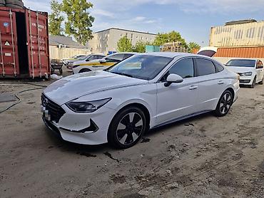 Продажа авто: Hyundai Sonata: 2021 г., 2 л, Автомат, Бензин, Седан — 9