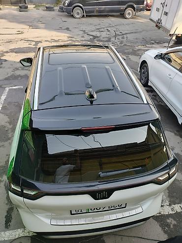 nisan note: Белый кроссовер с двухцветным кузовом: белый основной цвет и — 7