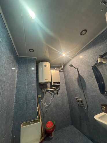 Köhnə tikili: Bakı, Bakıxanov qəs., 2 otaqlı, Köhnə tikili, m. Neftçilər, 39 kv. m — 12