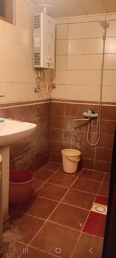 Недвижимость: 3 otaqlı mənzil – geniş və işıqlı plan Xüsusiyyətlər: - 3 ayrı otaq — 9