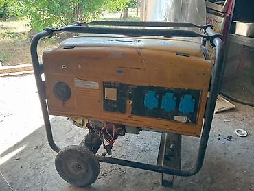 baklar və çənlər: Generator AKSA türk malı gücü 5.5 KVA Benzin, Çox yaxşı işləyir. Yağı — 6